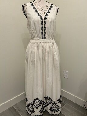 Universal Thread Cream Maxi Dress with Black Embroidery